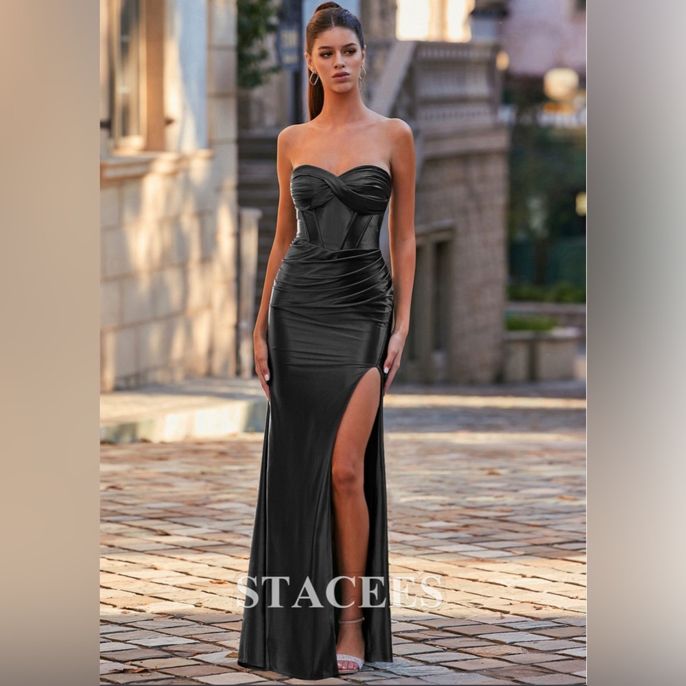 Black Strapless Sweetheart Gown with Slit
